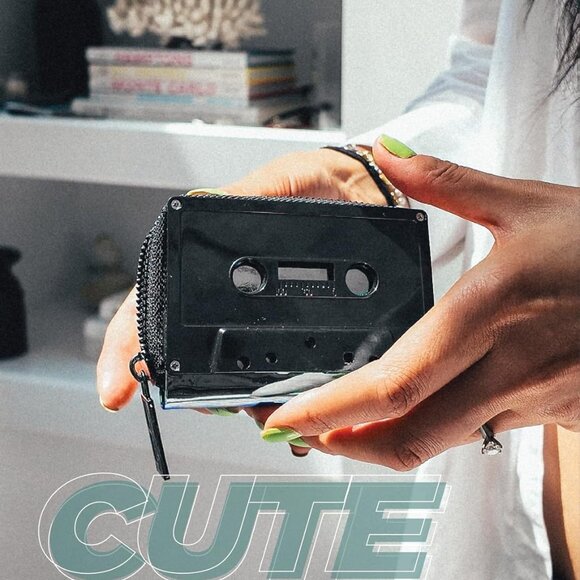 Retro Cassette Wallet Women Compact Vegan Leather Vintage 80s 90s Style - Picture 2 of 6